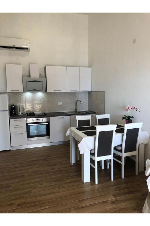 Beach Front Paradise Apartment Sukošan Eksteriør billede